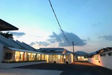 酒店 Kinta Valley Retreat