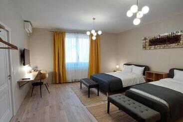 호텔 Mandarin Premium Apartments