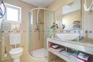پانسیون Apartments Prpic Senj