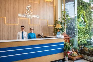 هتل Blue Sky