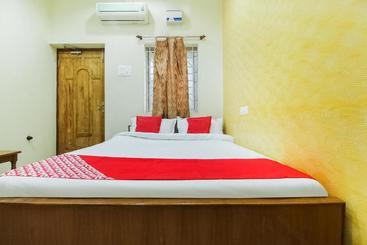 فندق Oyo 61146 Sivam Complex