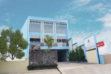 호텔 Oyo 1673 M Authentic Kost Man