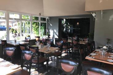 هتل Michelangelos   Rooms, Restaurant & Bar