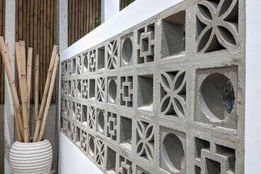 Sarina Hotel & Villa