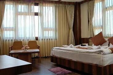 فندق Shambala Inn