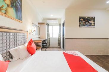 هتل Oyo 8867  Jaya Grand Saver