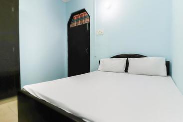 هتل Spot On 46219 Satkar Guest House