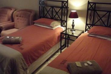 پانسیون Acres B&b