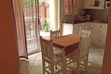 پانسیون Acres B&b