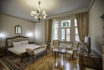 Пансион Casa Gotica Residence