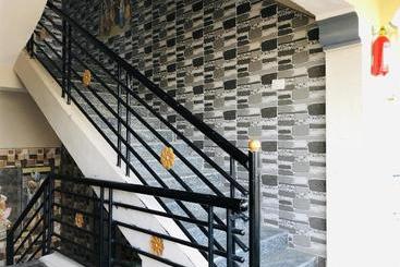 فندق Dhana Dhaanya Residency By Oyo Rooms