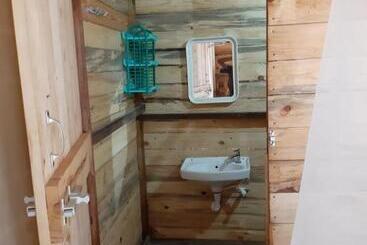 فندق Blue Corner Beach Huts & Restaurant