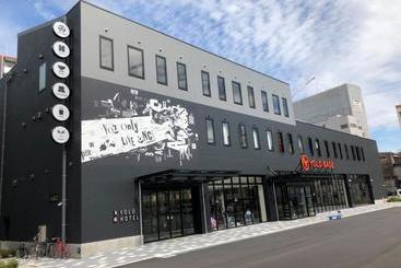 בית מלון כפרי Yolo  Museum