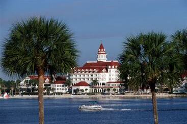 فندق Disney S Grand Floridian Resort & Spa