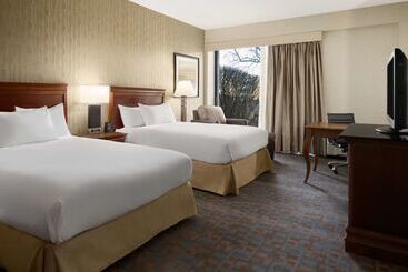 Doubletree By Hilton Somerset Hotel And Conference Center