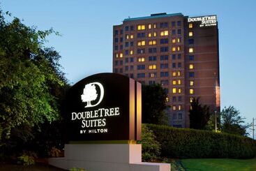Doubletree Suites By Hilton Hotel Boston   Cambridge