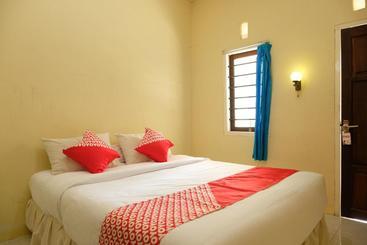 هتل Oyo 1151 Ww House