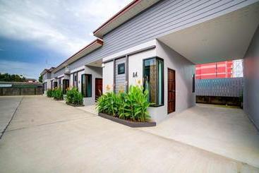 酒店 The Sleep Resort