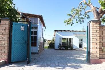 پانسیون Guest House Aziza