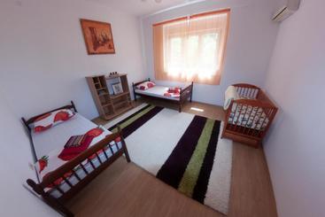 Hostel  Sema