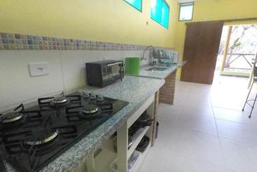 مسافرخانه Pousada Da Villa Itamambuca