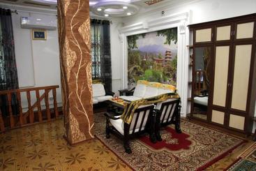 Yellow Hostel Dushanbe