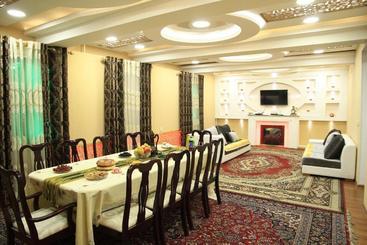 Yellow Hostel Dushanbe