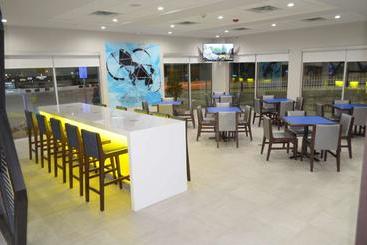هتل Glō Best Western Tulsa Catoosa East Route 66