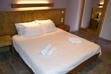 Отель Kedros Chalet