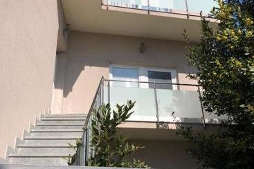 پانسیون Apartmani I Sobe Ivančić1