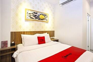 פנסיון Reddoorz Plus @ Jalan Kaliurang