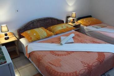 Apartments & Hostel Zdrava Hrana
