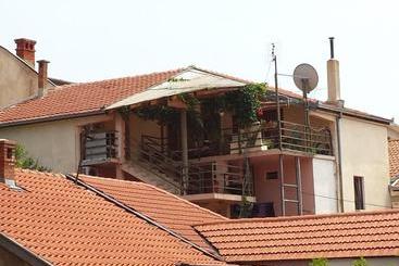 Apartments & Hostel Zdrava Hrana