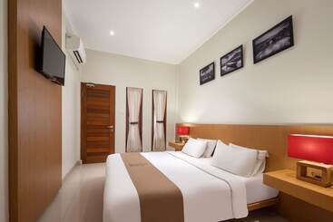 مبيت وإفطار Angkul Angkul Segara Beach Kuta By Kamara