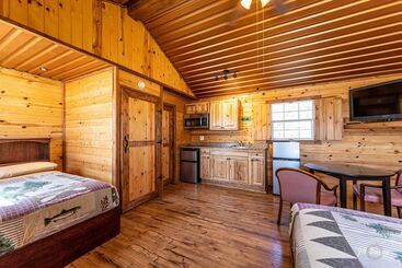 بيت Elite Cabins And Rv Park