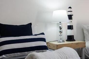 Отель Anchor Guesthouse