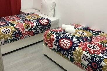 هاستل Charming Episode