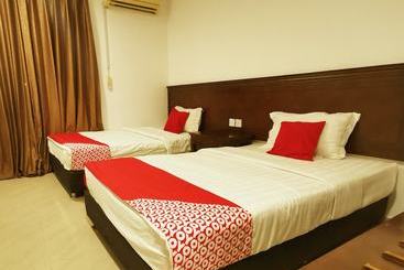 Hotel Aa Inn By Oyo Rooms