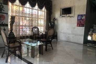 هتل Jiaxing Yijiangnan Holiday