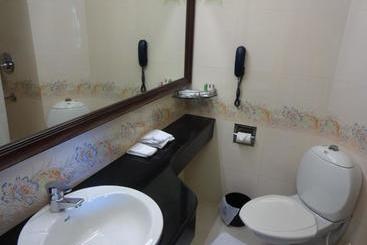 هتل Manuelsons Malabar Palace