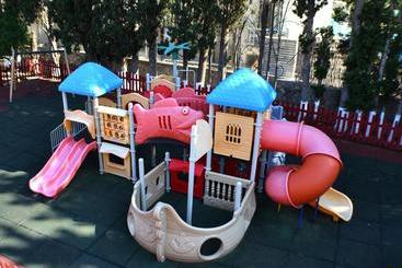 Kamares Apartments εε