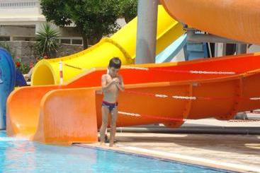 Kamares Apartments εε
