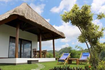 민박 Mawun Raya Resort