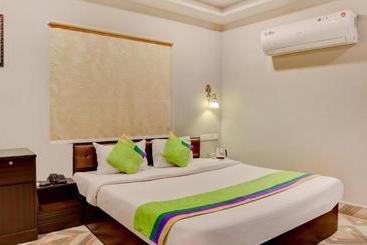 Отель Treebo Trip Gd