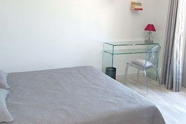 Пансион La Villa Sanary Sur Mer