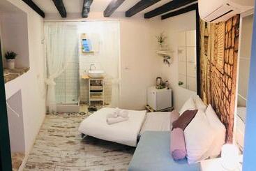 Pensió Peasant´s Palace