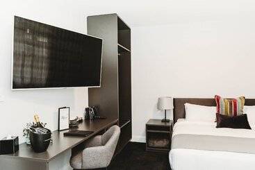 Coniston Hotel Wollongong