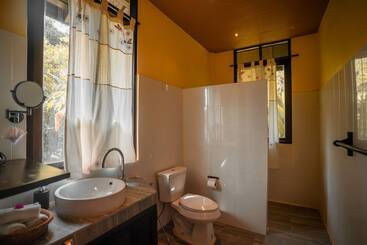 Отель Dan's Koyao Retreat