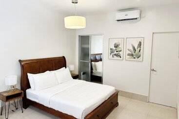 هتل Harman Suites Moalboal