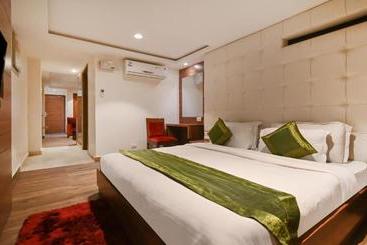 هتل Treebo Tryst Rv Inn
